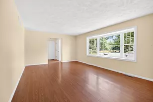 8076 Land-O-Lakes Dr, Kalamazoo, MI 49048 - Photo 5