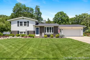 4027 Marion St, Hudsonville, MI 49426 - Photo 1