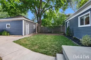 437 Rosewood Ave SE, Grand Rapids, MI 49506 - Photo 17