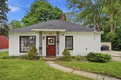 1237 Fuller Avenue NE, Grand Rapids, MI 49505 - Photo 1