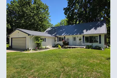 11482 Lakeshore Drive, Lakeview, MI 48850 - Photo 1
