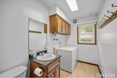 2068 Jamestown Drive SE, Grand Rapids, MI 49508 - Photo 15