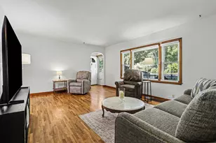 5209 S Roosevelt Rd, Stevensville, MI 49127 - Photo 7