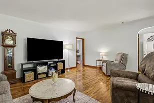 5209 S Roosevelt Rd, Stevensville, MI 49127 - Photo 5