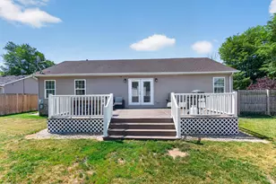 1990 Oak Leaf Dr, Adrian, MI 49221 - Photo 29