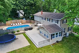 605 East Dr, Marshall, MI 49068 - Photo 41