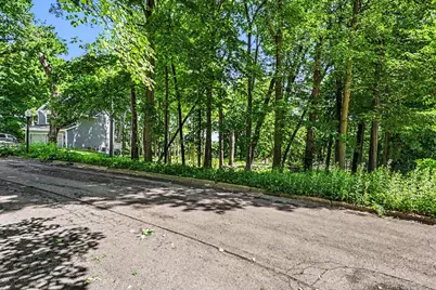 911 N Wooded Lane, Marshall, MI 49068 - Photo 3