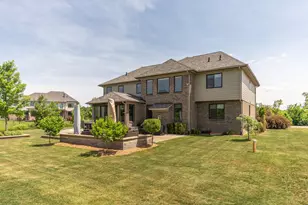 2376 Westbrooke Cir S, Ann Arbor, MI 48105 - Photo 91