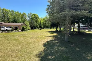 1807 S Lake Mitchell Dr, Cadillac, MI 49601 - Photo 15