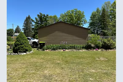 1807 S Lake Mitchell Drive, Cadillac, MI 49601 - Photo 13
