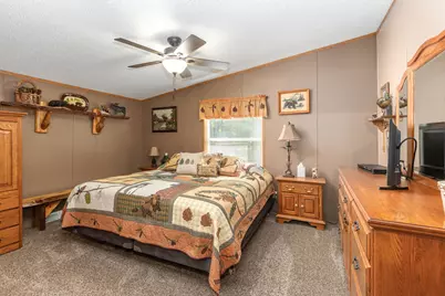 6009 Keeney Drive, Six Lakes, MI 48886 - Photo 13