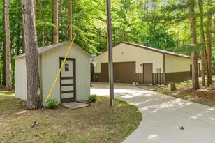 6009 Keeney Dr, Six Lakes, MI 48886 - Photo 23