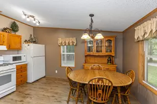 6009 Keeney Dr, Six Lakes, MI 48886 - Photo 9