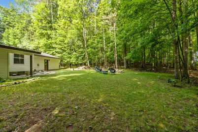 6009 Keeney Drive, Six Lakes, MI 48886 - Photo 29