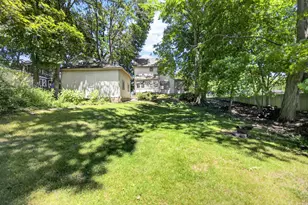 1927 Whites Rd, Kalamazoo, MI 49008 - Photo 31