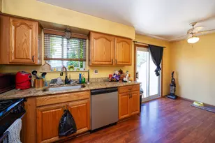 7543 N Wildwood St, Westland, MI 48185 - Photo 15