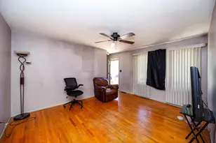 7543 N Wildwood St, Westland, MI 48185 - Photo 11