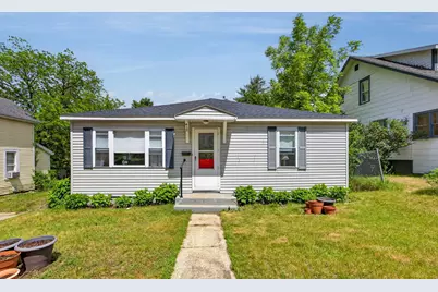 415 Crippen Street, Cadillac, MI 49601 - Photo 3