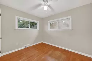 29360 Howard Ave, Madison Heights, MI 48071 - Photo 23