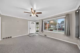 29360 Howard Ave, Madison Heights, MI 48071 - Photo 9