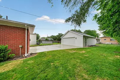 29360 Howard Avenue, Madison Heights, MI 48071 - Photo 29