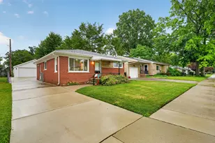 29360 Howard Ave, Madison Heights, MI 48071 - Photo 33