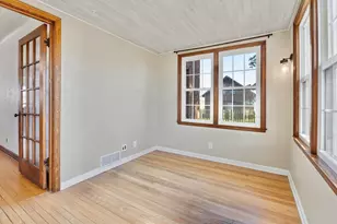 8040 Territorial Rd, Watervliet, MI 49098 - Photo 15