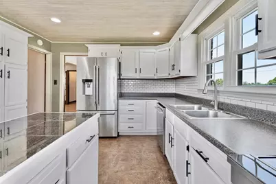 8040 Territorial Road, Watervliet, MI 49098 - Photo 7