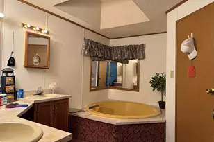 270 Kathy Dr, Coldwater, MI 49036 - Photo 11