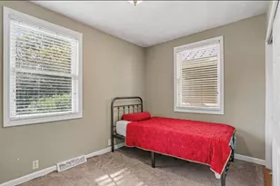 301 Pepperidge Ln, Battle Creek, MI 49015 - Photo 13