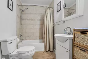 301 Pepperidge Ln, Battle Creek, MI 49015 - Photo 11