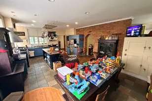 1441 Burns St, Detroit, MI 48214 - Photo 5