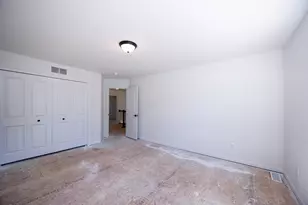 20209 Sunset St, Livonia, MI 48152 - Photo 33