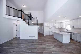 20209 Sunset St, Livonia, MI 48152 - Photo 13