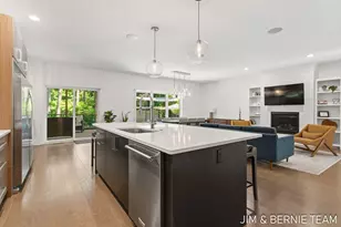 6225 Lighthouse Ct, Saugatuck, MI 49453 - Photo 19