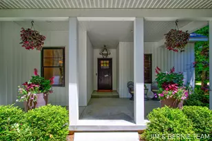 6225 Lighthouse Ct, Saugatuck, MI 49453 - Photo 3