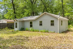 1267 Chatterson Rd, Muskegon, MI 49442 - Photo 3