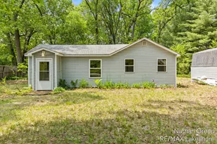 1267 Chatterson Rd, Muskegon, MI 49442 - Photo 1