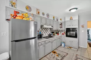 1023 Evanston Dr, Jackson, MI 49202 - Photo 13