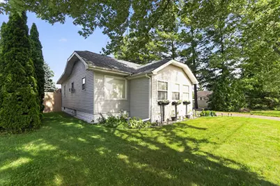 1023 Evanston Drive, Jackson, MI 49202 - Photo 3
