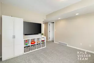 1642 Simmons Ave NE, Grand Rapids, MI 49505 - Photo 19