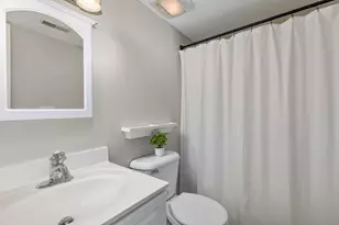 3531 Breton Valley Dr SE, Grand Rapids, MI 49512 - Photo 23