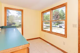 506 E 2nd St, Lawton, MI 49065 - Photo 39
