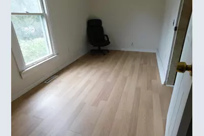 506 E 2nd Street, Lawton, MI 49065 - Photo 13