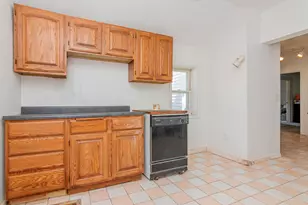 506 E 2nd St, Lawton, MI 49065 - Photo 5