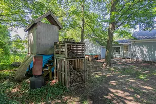 506 E 2nd St, Lawton, MI 49065 - Photo 49