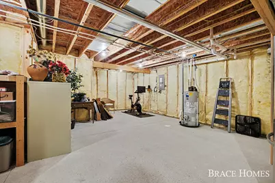 2902 Woodridge Circle NE, Grand Rapids, MI 49525 - Photo 33