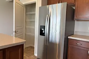 582 Ivyland St, Ann Arbor, MI 48108 - Photo 5