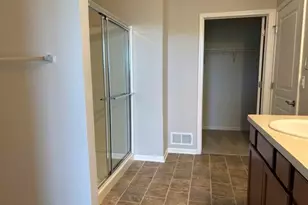 582 Ivyland St, Ann Arbor, MI 48108 - Photo 15