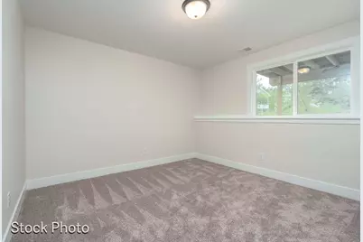 1593 N Village Circle, Kalamazoo, MI 49009 - Photo 21